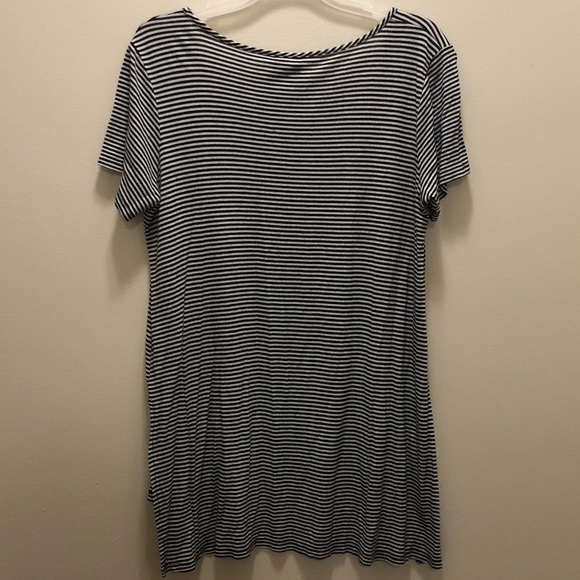 Stay Positive Tee - Picture 3 of 3